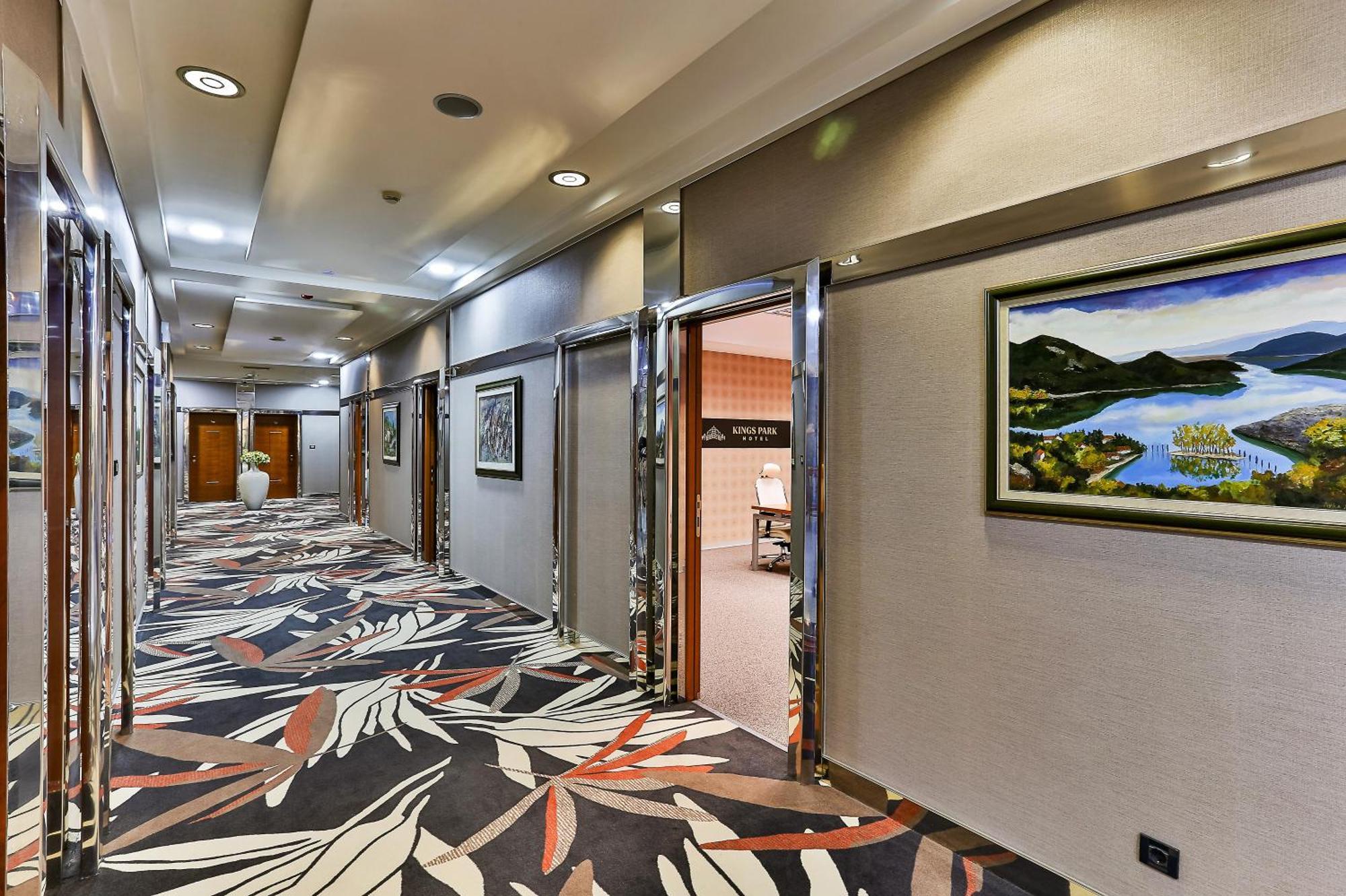 Kings Park Hotel Podgorica Exterior photo